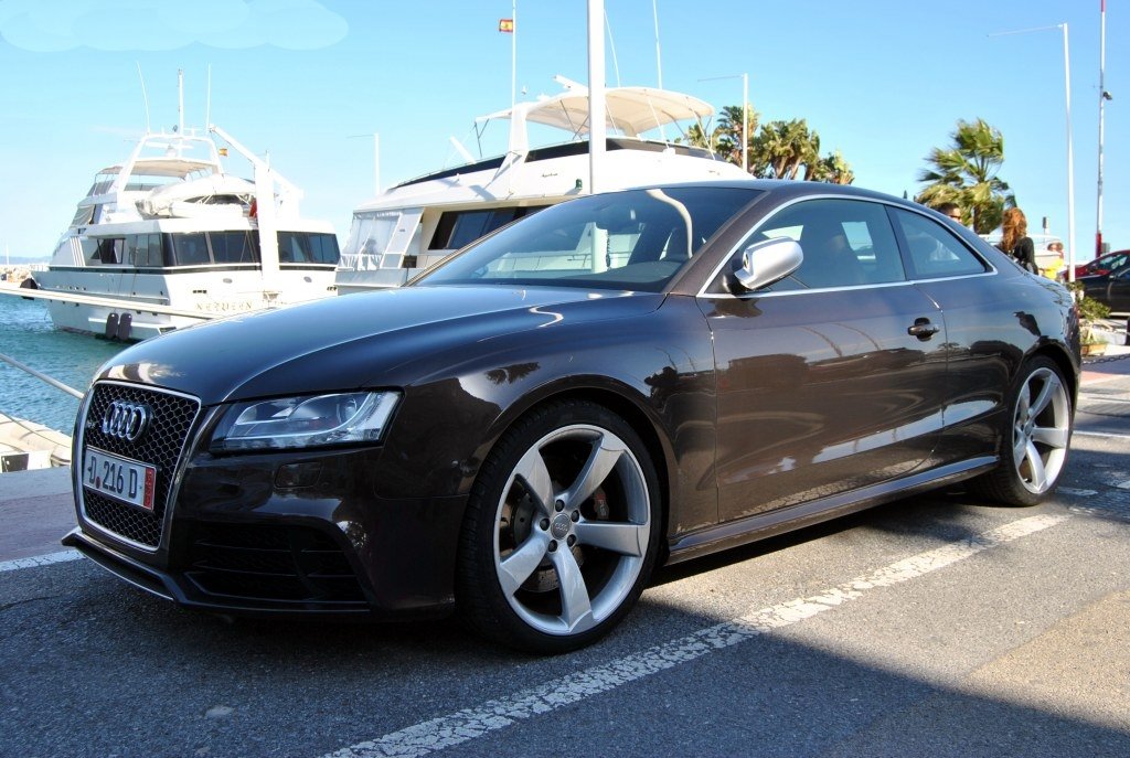 226746AUDIRS5847.jpg