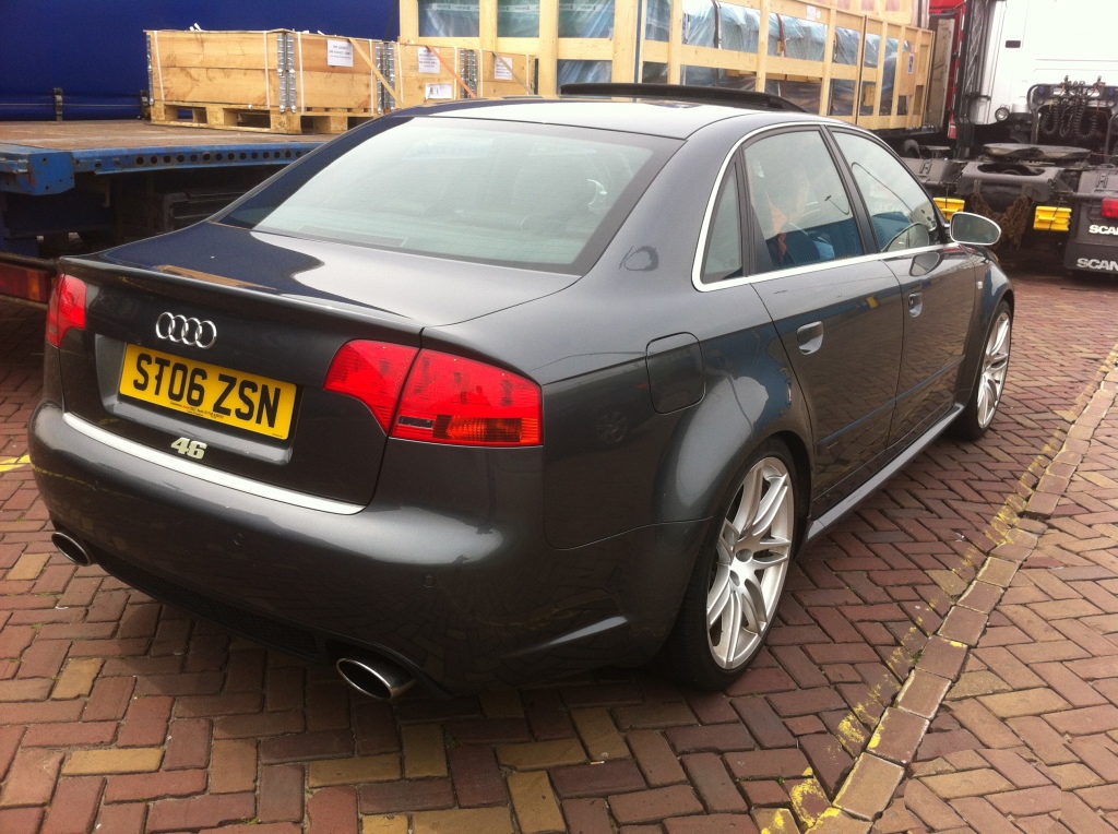 227410AUDIRS4935.jpg