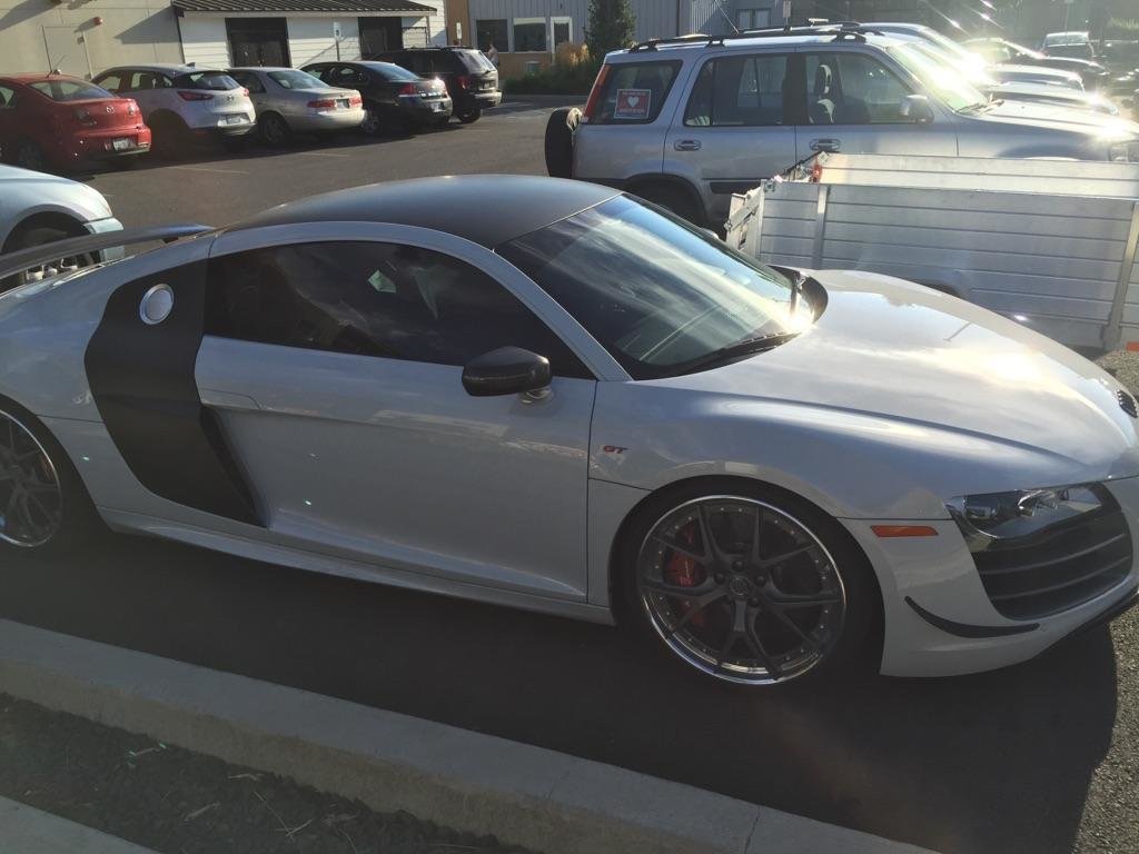 227488R8GT1743.jpg