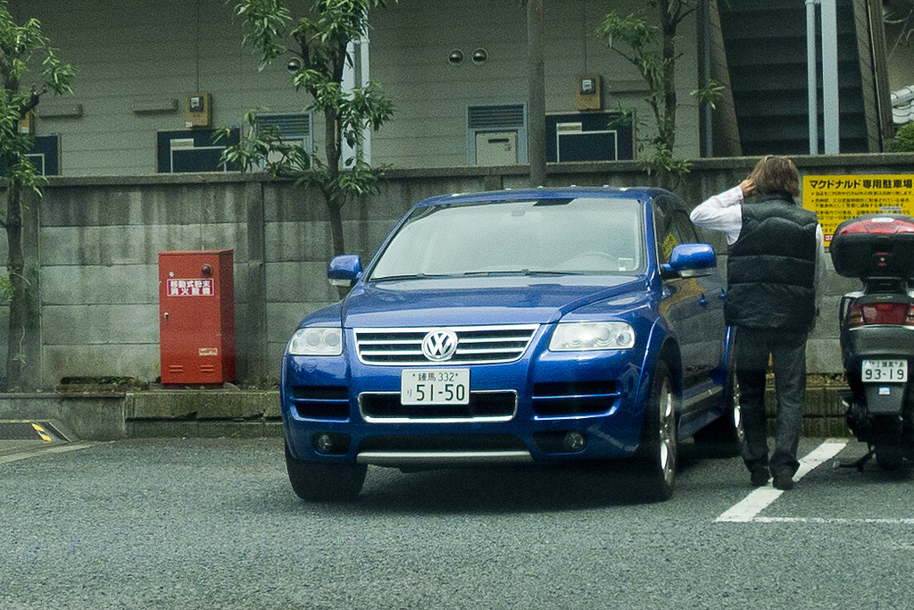 227940W12TOUAREG165ESQUIROU.jpg