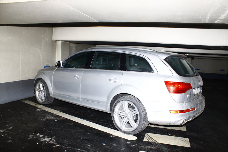 228770198Q7V12ESQUIROU.jpg