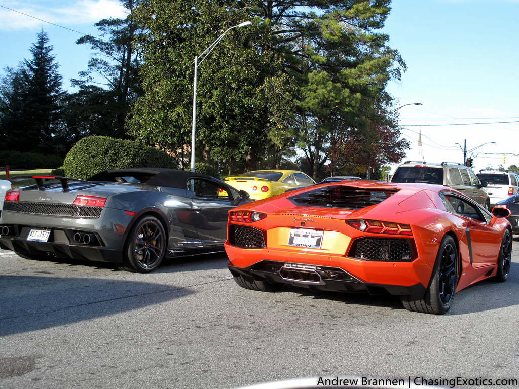 228883052LAMBORGHINIAVENTADORESQUIROU.jpg