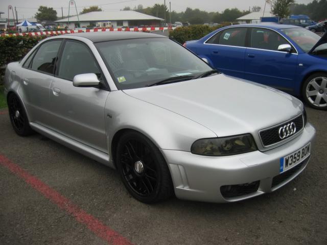 228966Blackheadlights1jpg.jpg