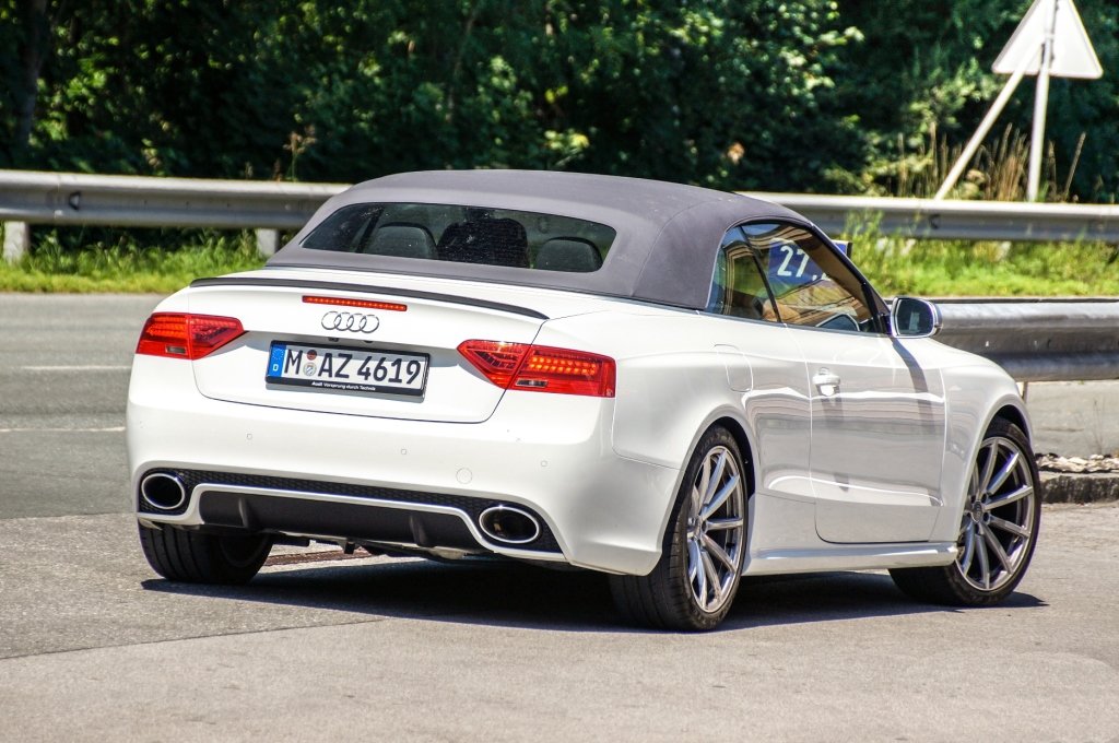 230154433RS5CABRIOLET.jpg