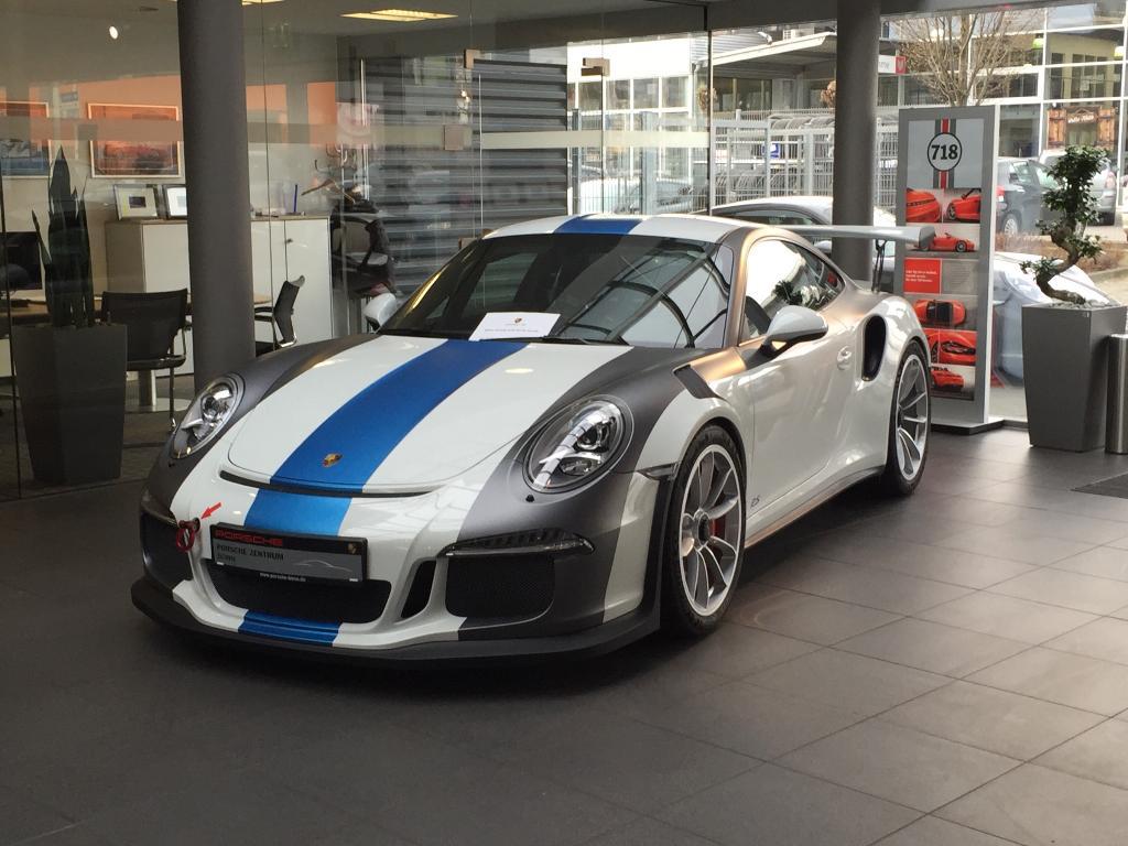 2309490328PORSCHE991GT3RS.jpg