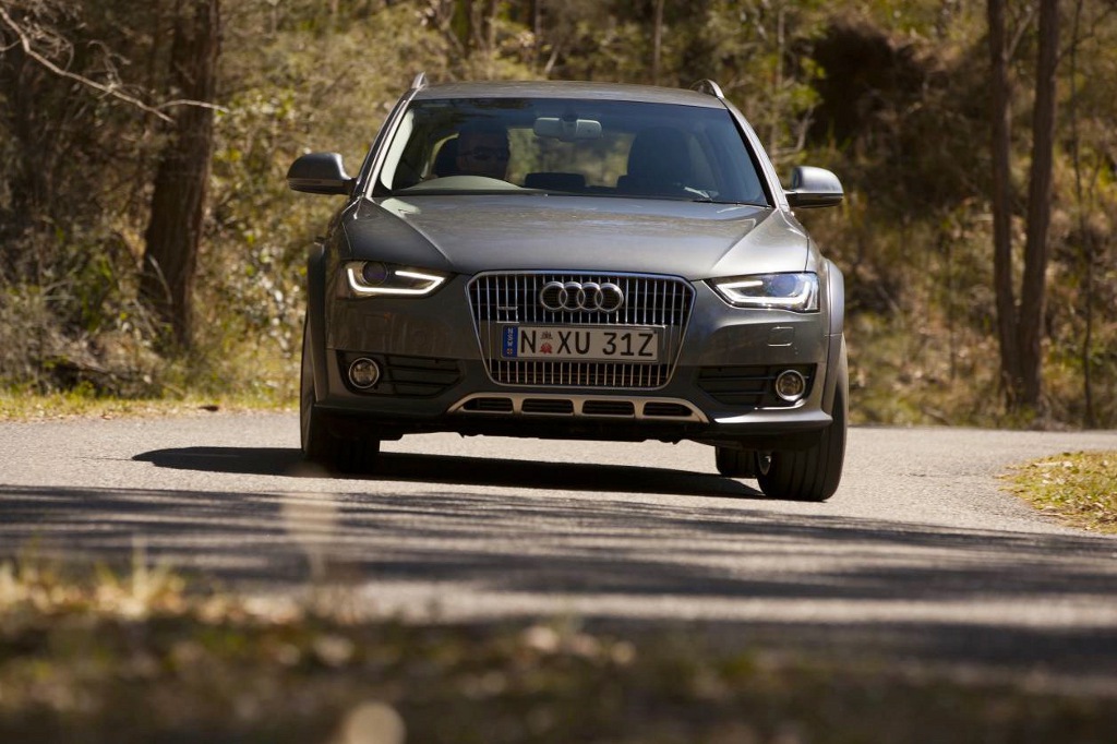 231311462AUDIA4ALLROAD.jpg