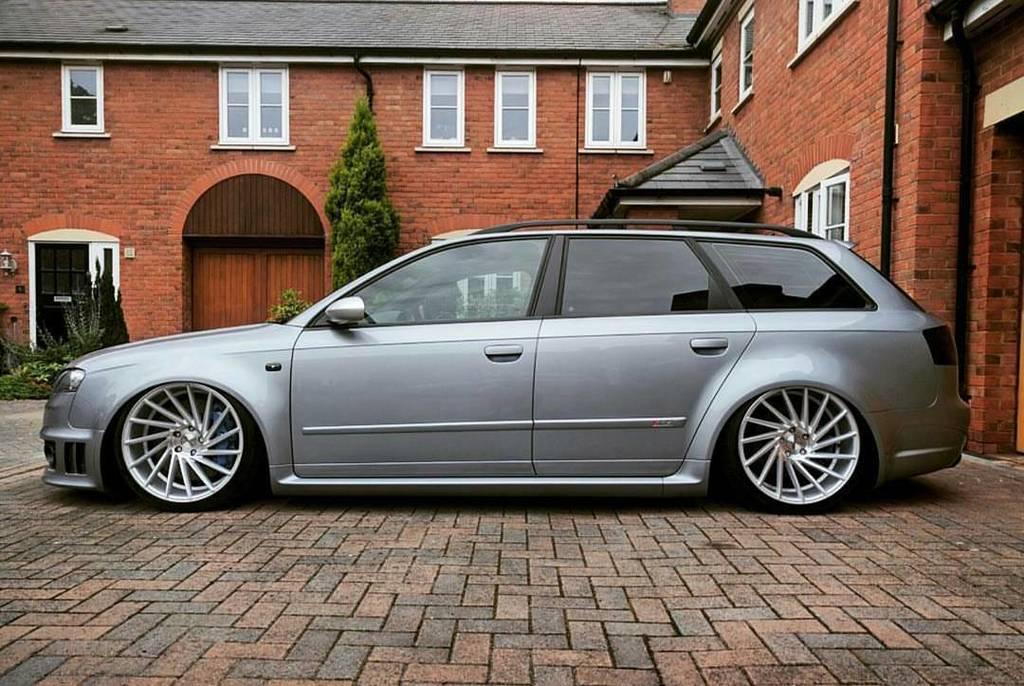 231769AUDIRS42690.jpg