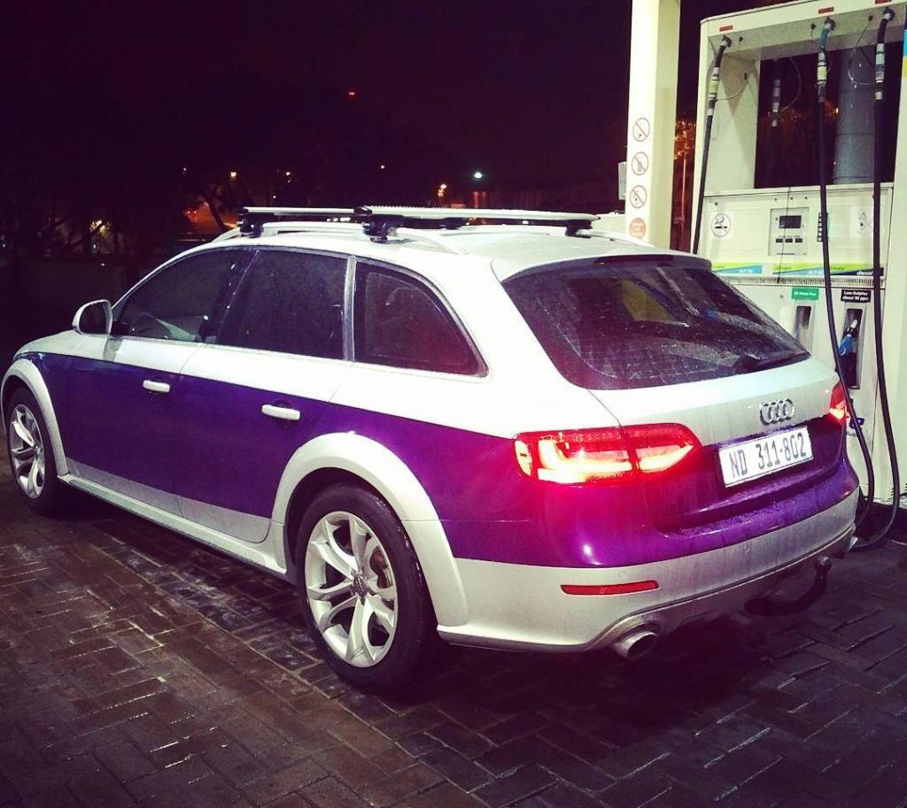 2318551857AUDIA4ALLROAD.jpg