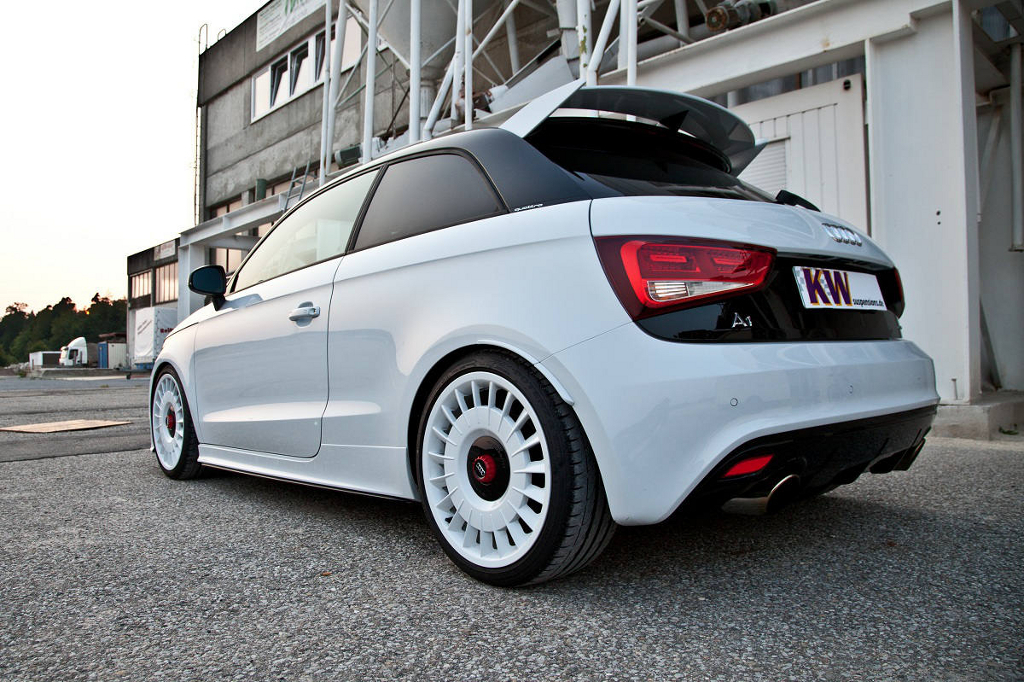 232148A1QUATTRO298.jpg
