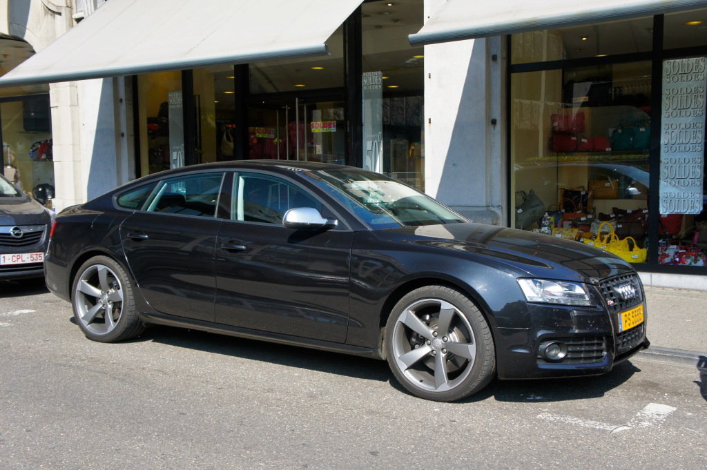 232877063S5SPORTBACK.jpg