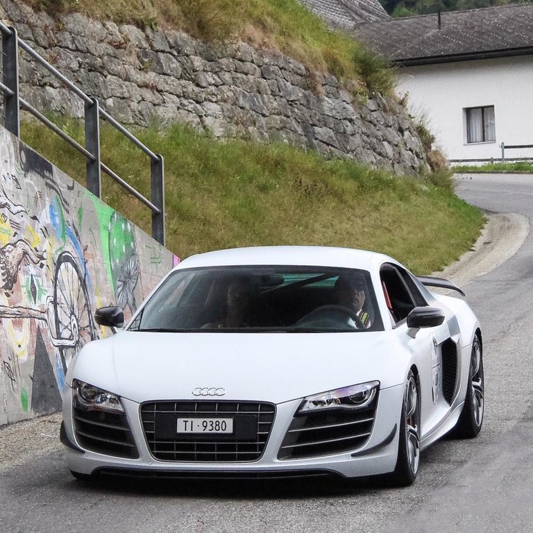 234924R8GT1759.jpg