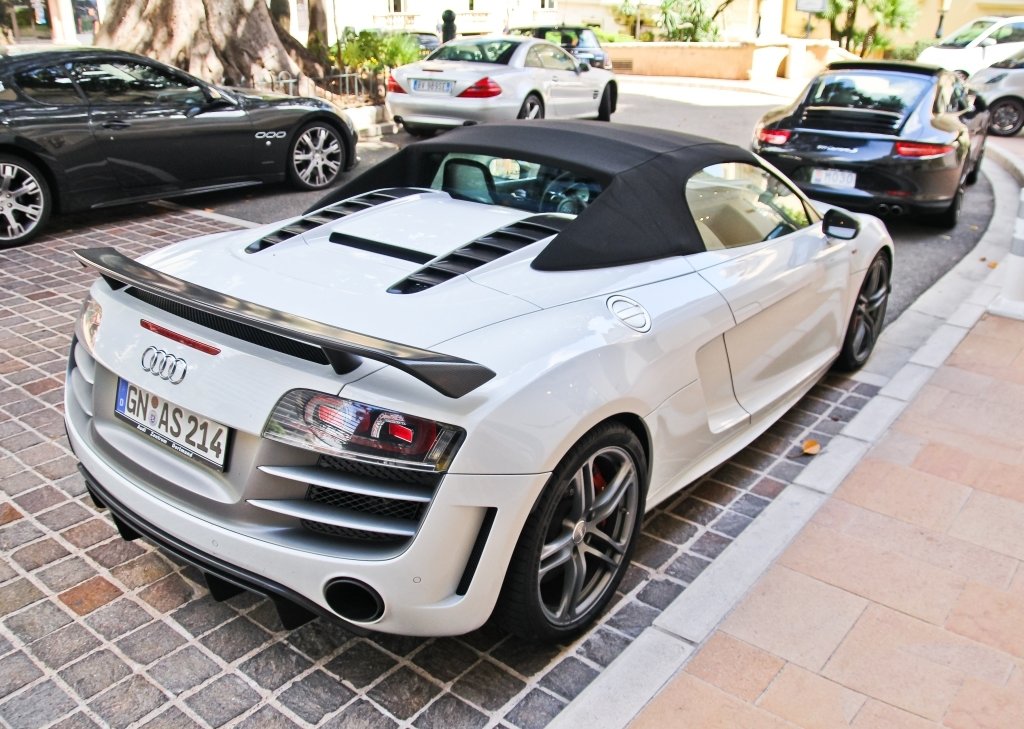 236245R8GT1286.jpg