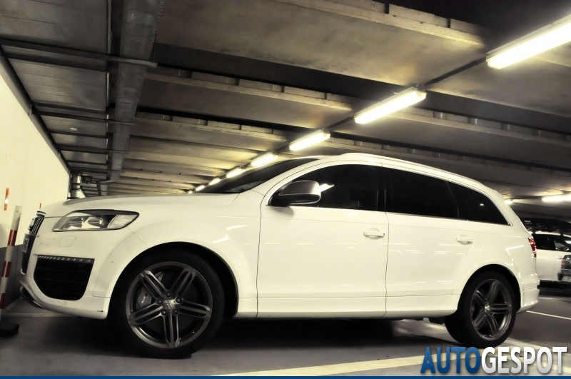 236365072Q7V12ESQUIROU.jpg