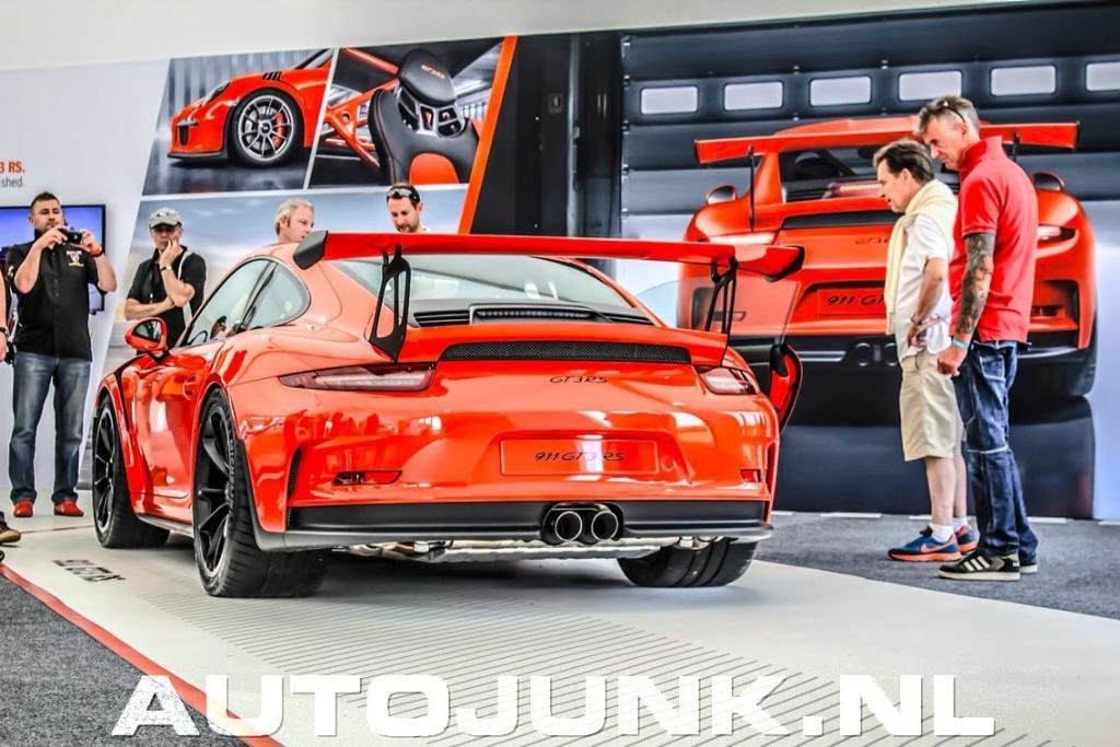 2364940145PORSCHE991GT3RS.jpg
