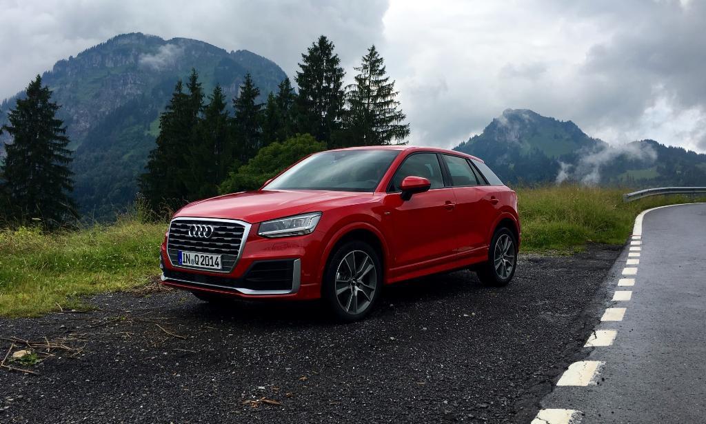 238422AUDIQ20351.jpg