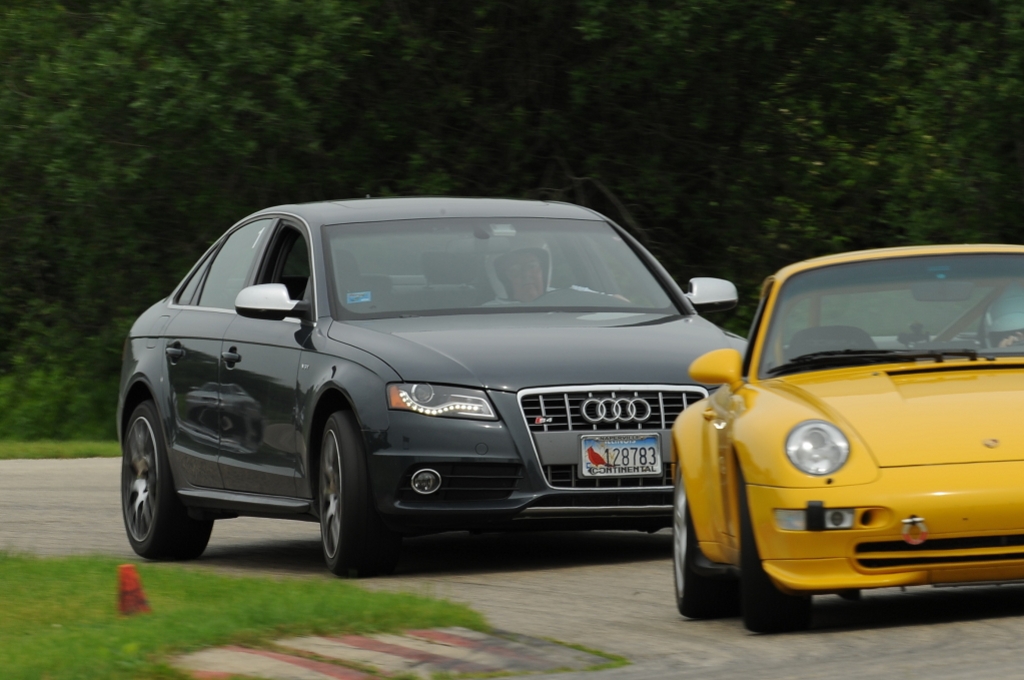 238947174S4ESQUIROU.jpg