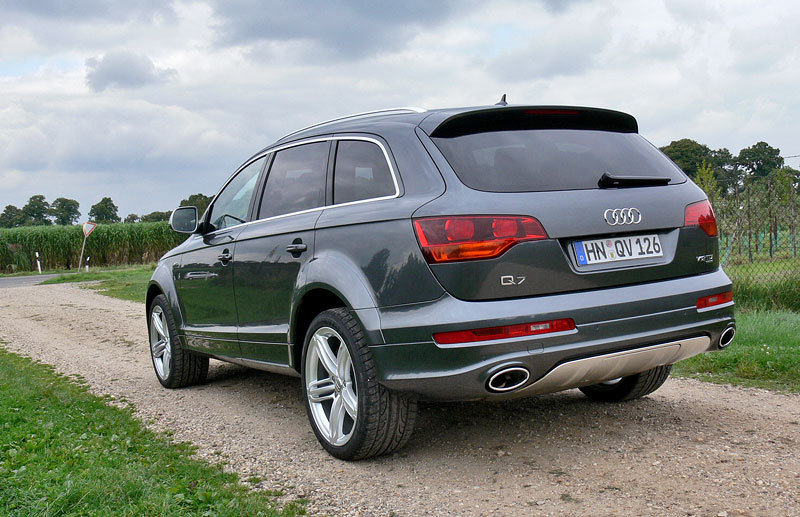 239447172Q7V12ESQUIROU.jpg