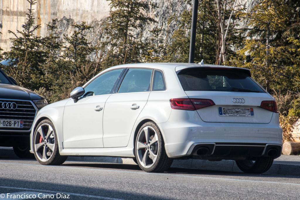 240255RS38V2114.jpg