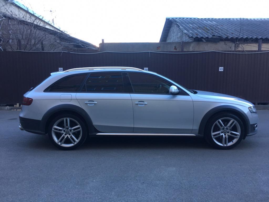 2407252067AUDIA4ALLROAD.jpg