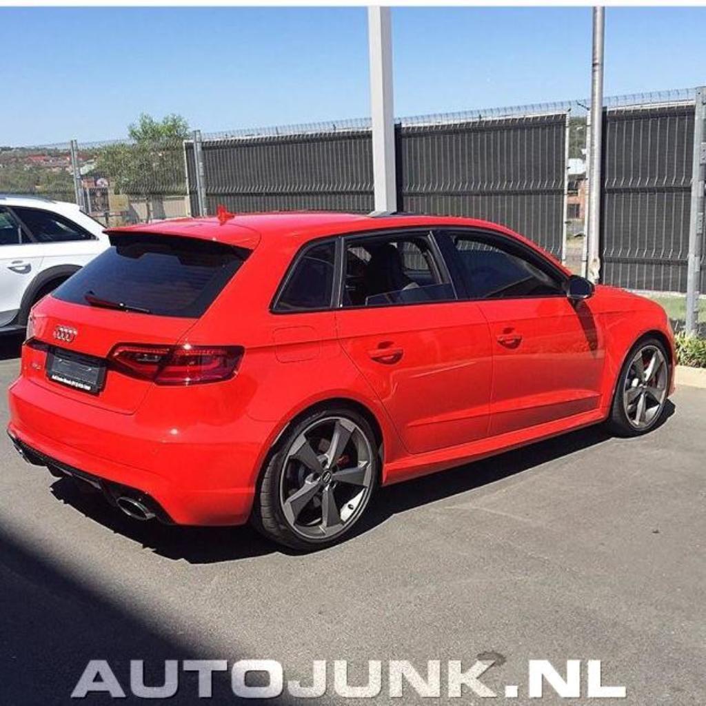 241708RS38V0899.jpg