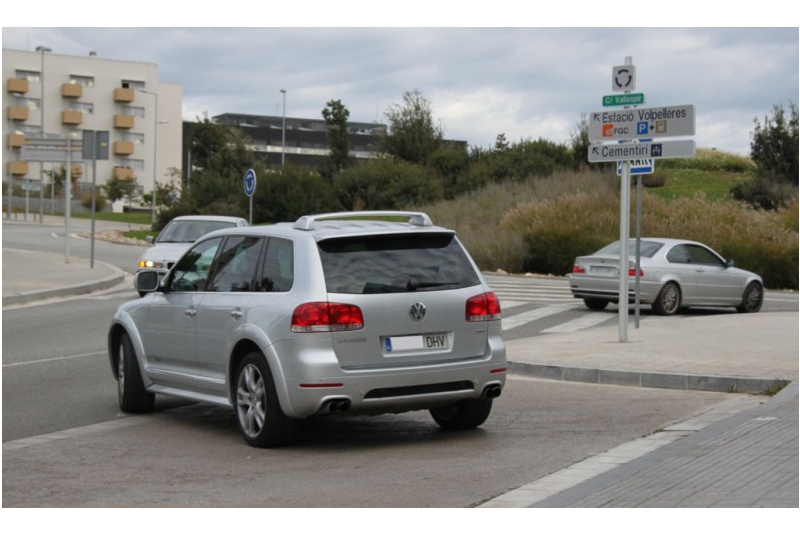 241863W12TOUAREG115ESQUIROU.jpg