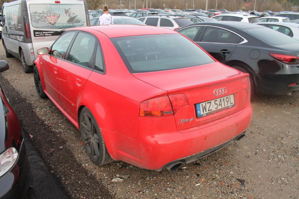 242304AUDIRS42982.jpg