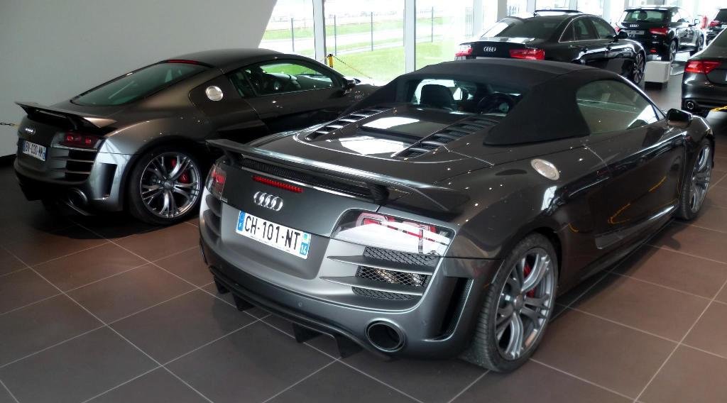 244149R8GT787.jpg
