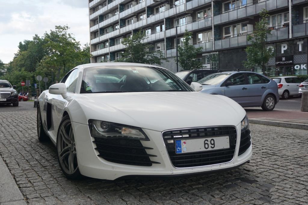 2447533487R8.jpg