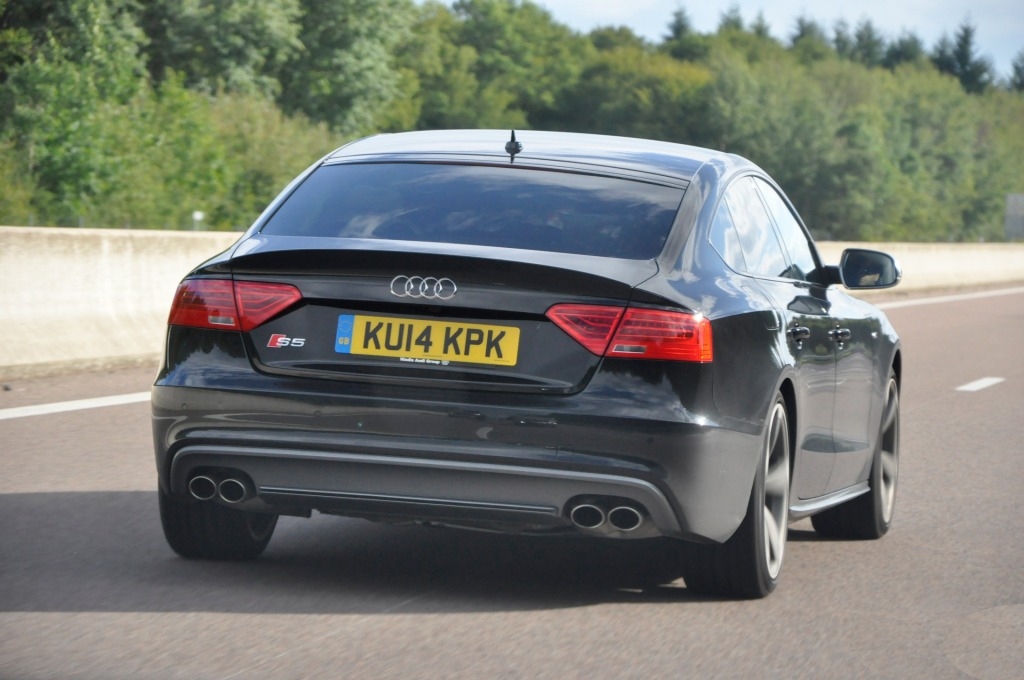 245812443S5SPORTBACK.jpg