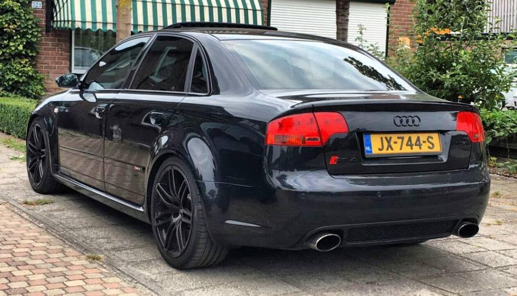 246580AUDIRS42830.jpg