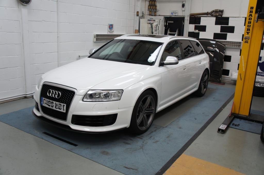 247033RS61543.jpg