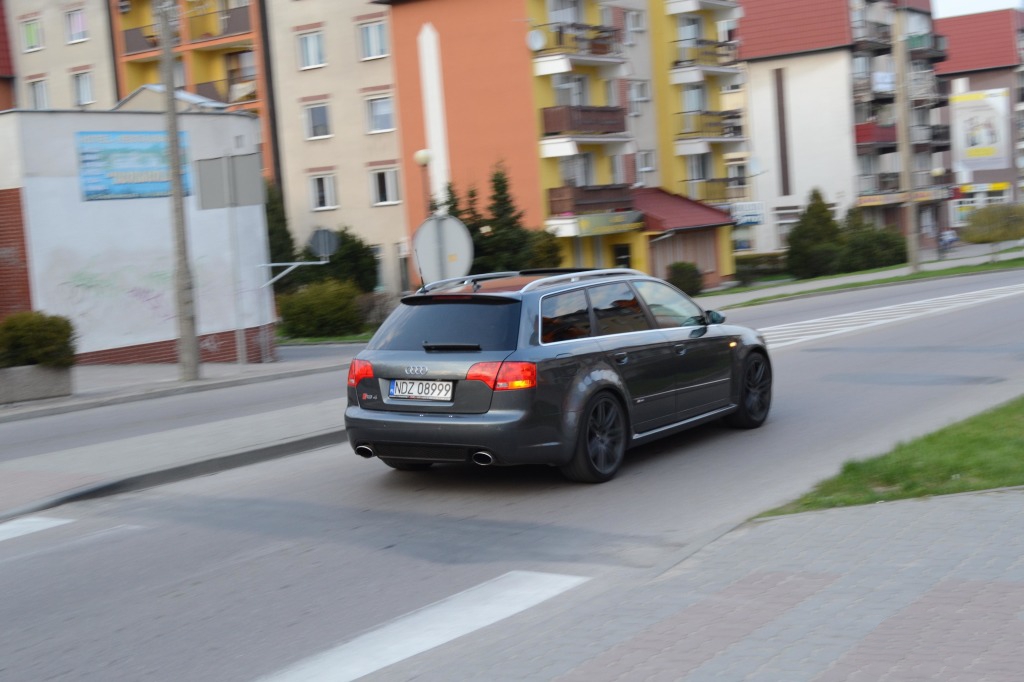 247478AUDIRS41205.jpg