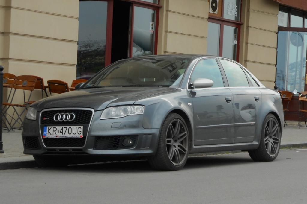 249078AUDIRS43396.jpg