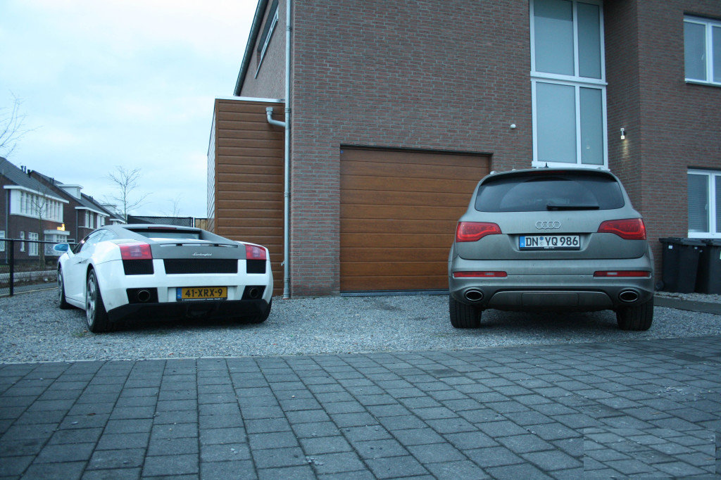 249098571Q7V12.jpg