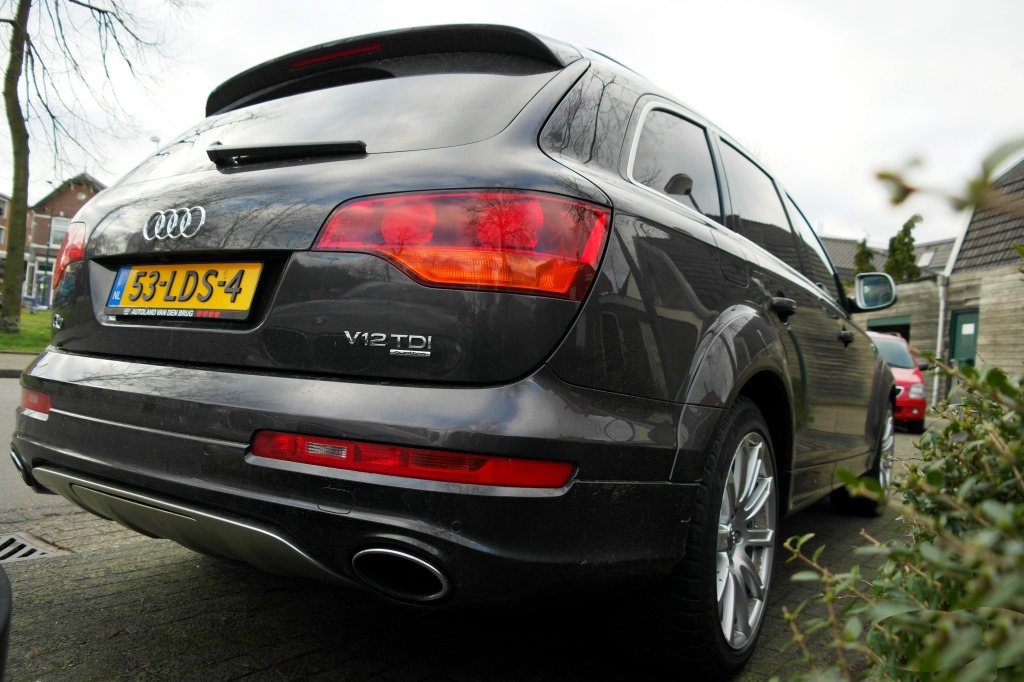 249720981Q7V12.jpg