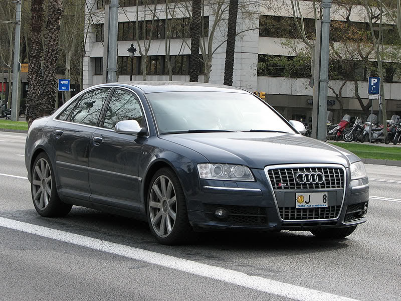 251560032S8ESQUIROU.jpg