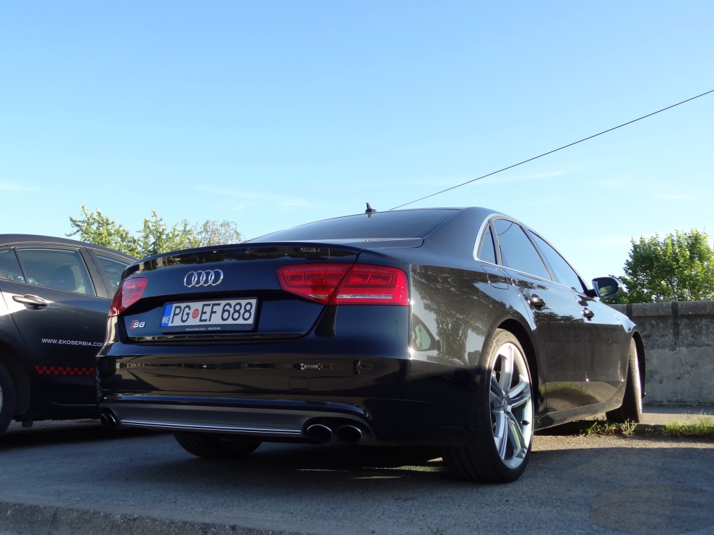 253057S8D4666.jpg