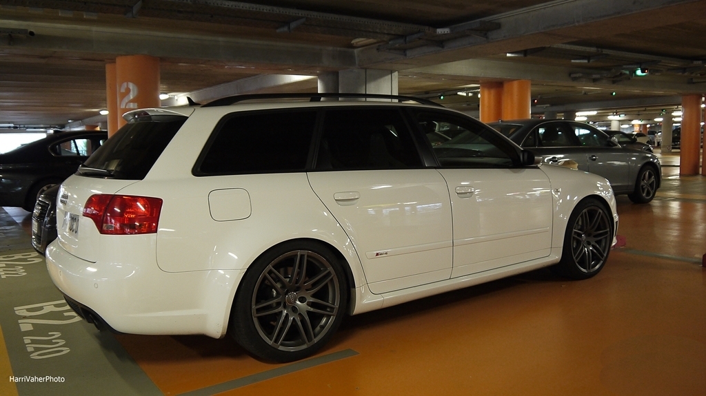 253190AUDIRS42445.jpg