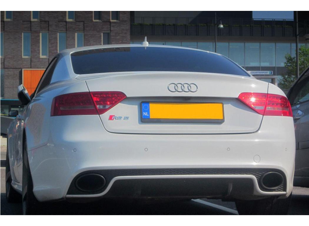 253641AUDIRS5416.jpg