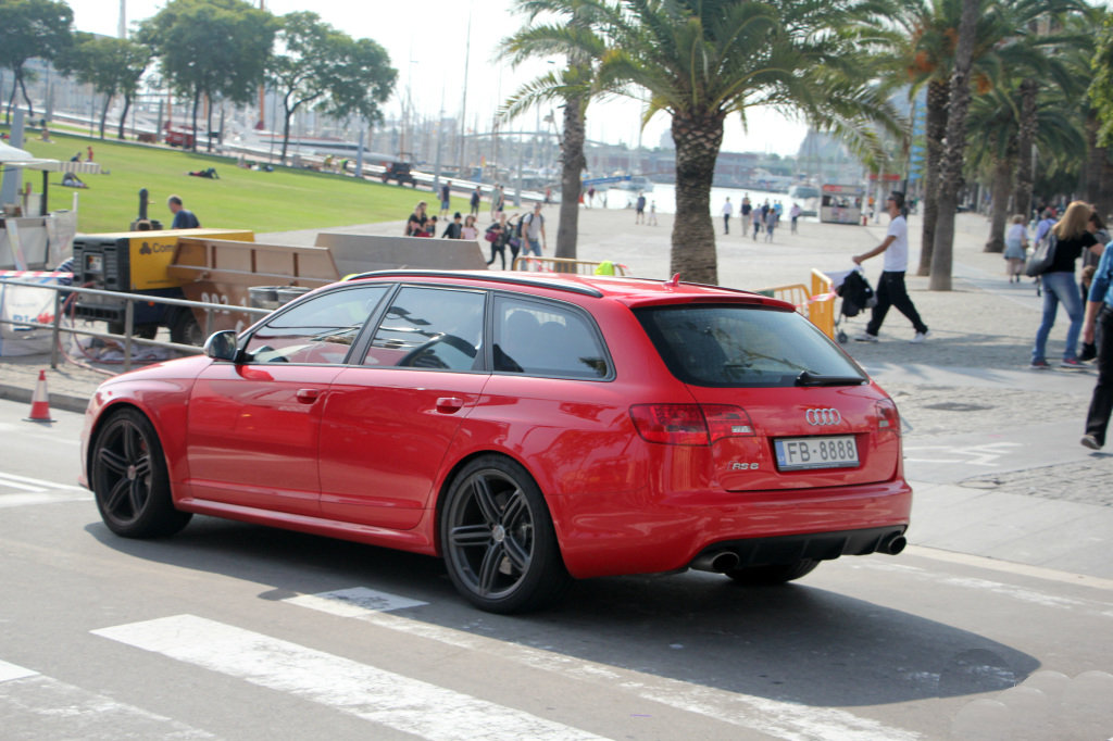 253926RS61392.jpg