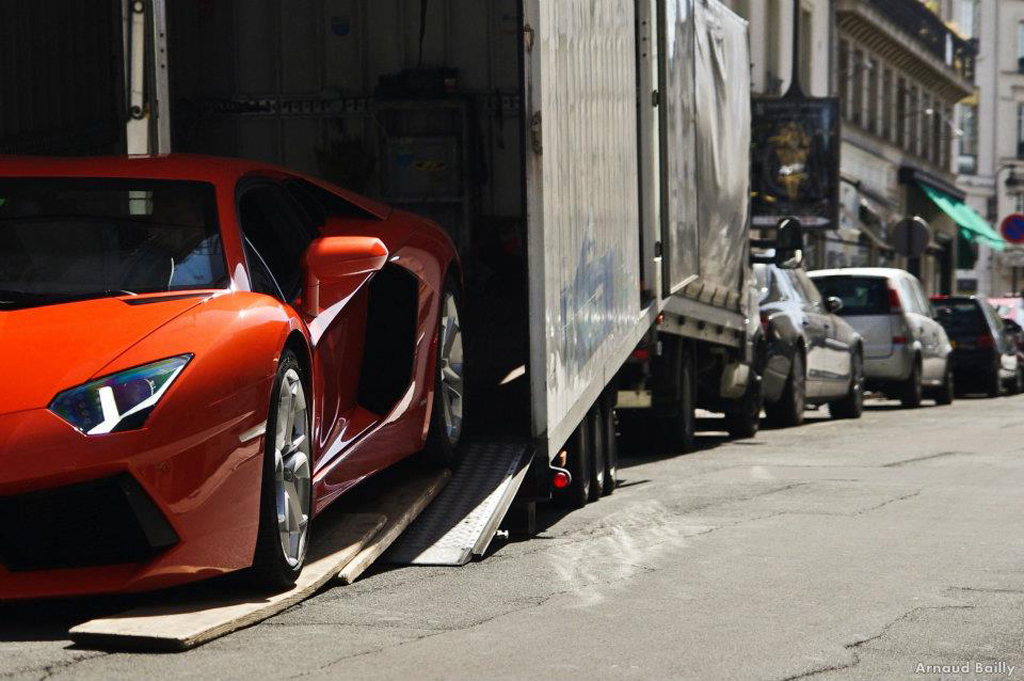 254073481LAMBORGHINIAVENTADORESQUIROU.jpg