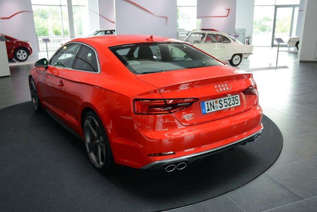 254267S5B90122.jpg