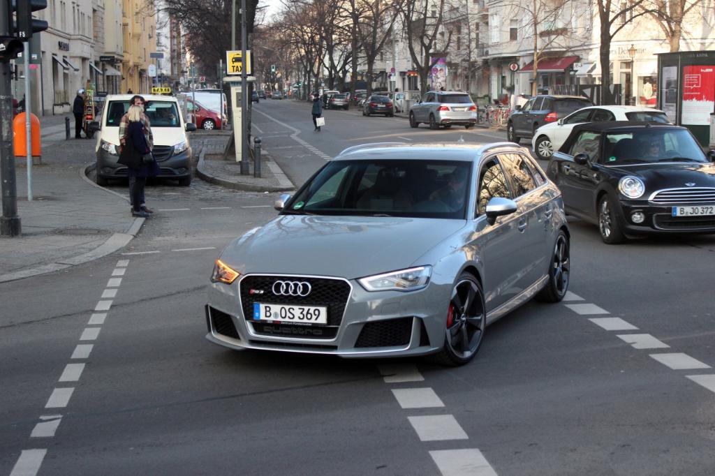 254272RS38V2002.jpg