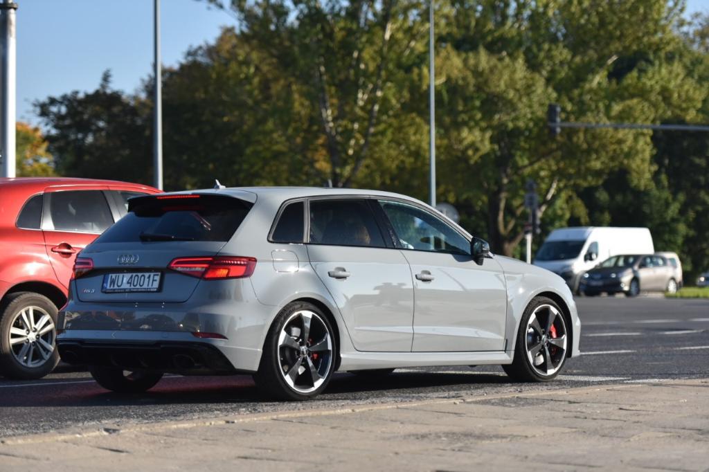 254610RS38V3177.jpg