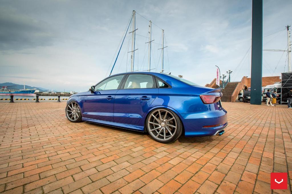 256005AUDIWHEELS0981IS38V.jpg