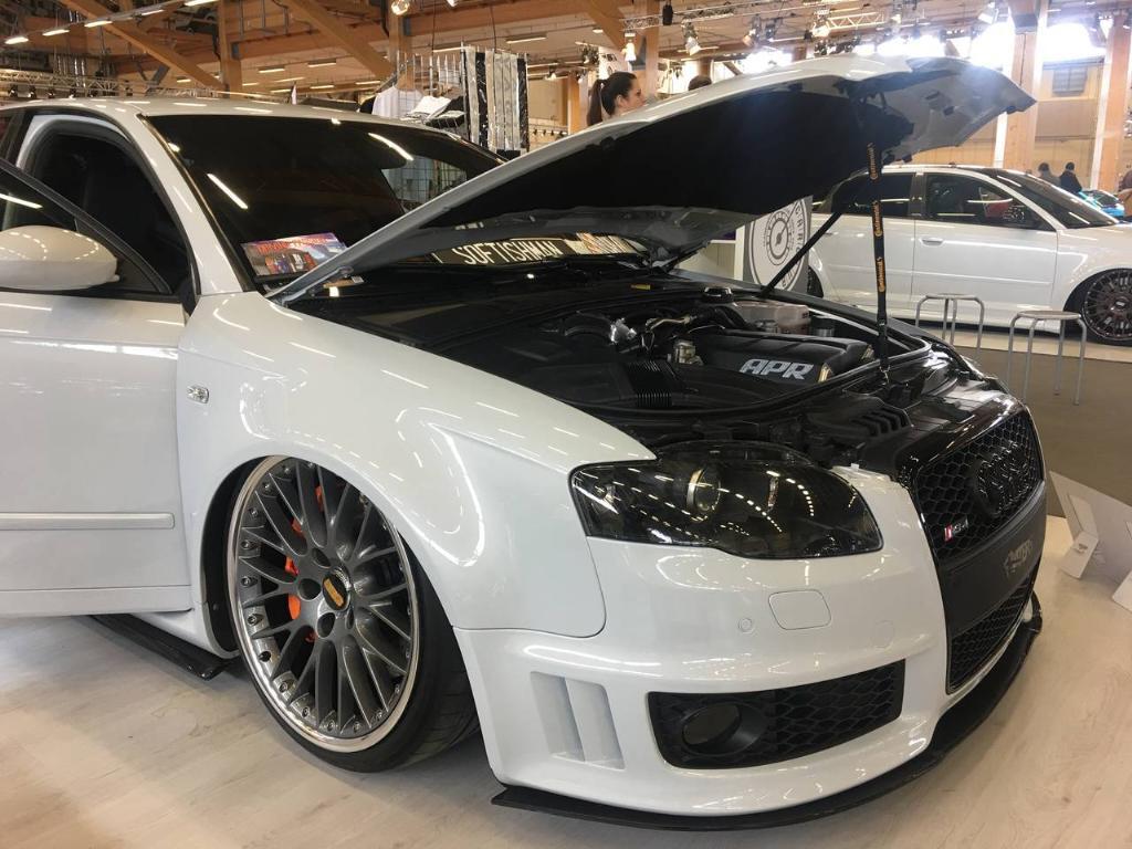 256542AUDIRS43324.jpg