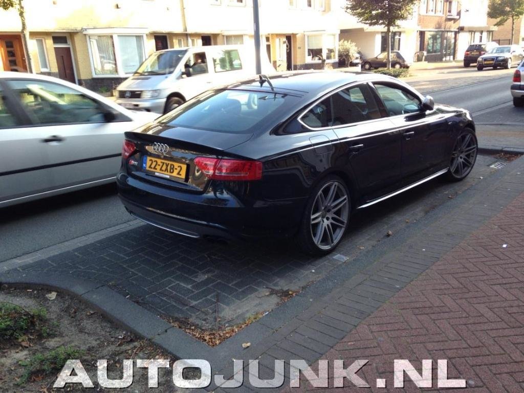 257547591S5SPORTBACK.jpg