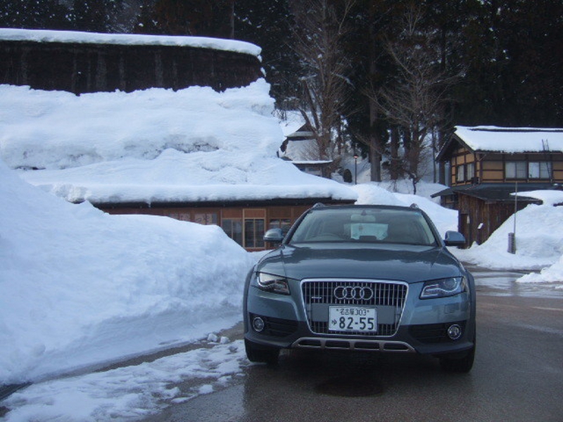 258105170AUDIA4ALLROAD.jpg