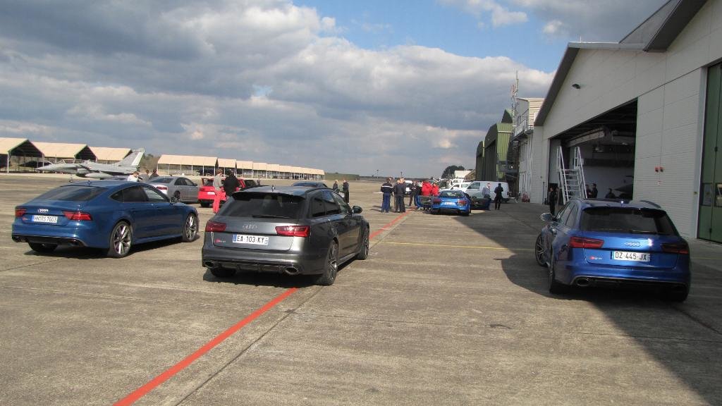 258346AUDIBA118113.jpg
