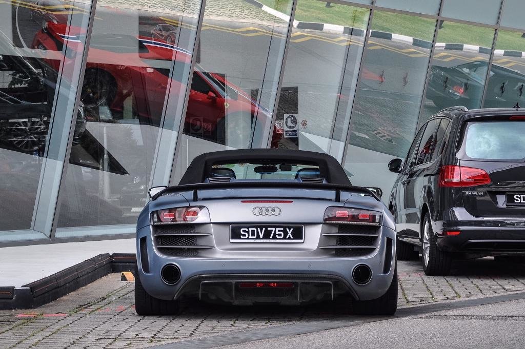 259014R8GT1582.jpg